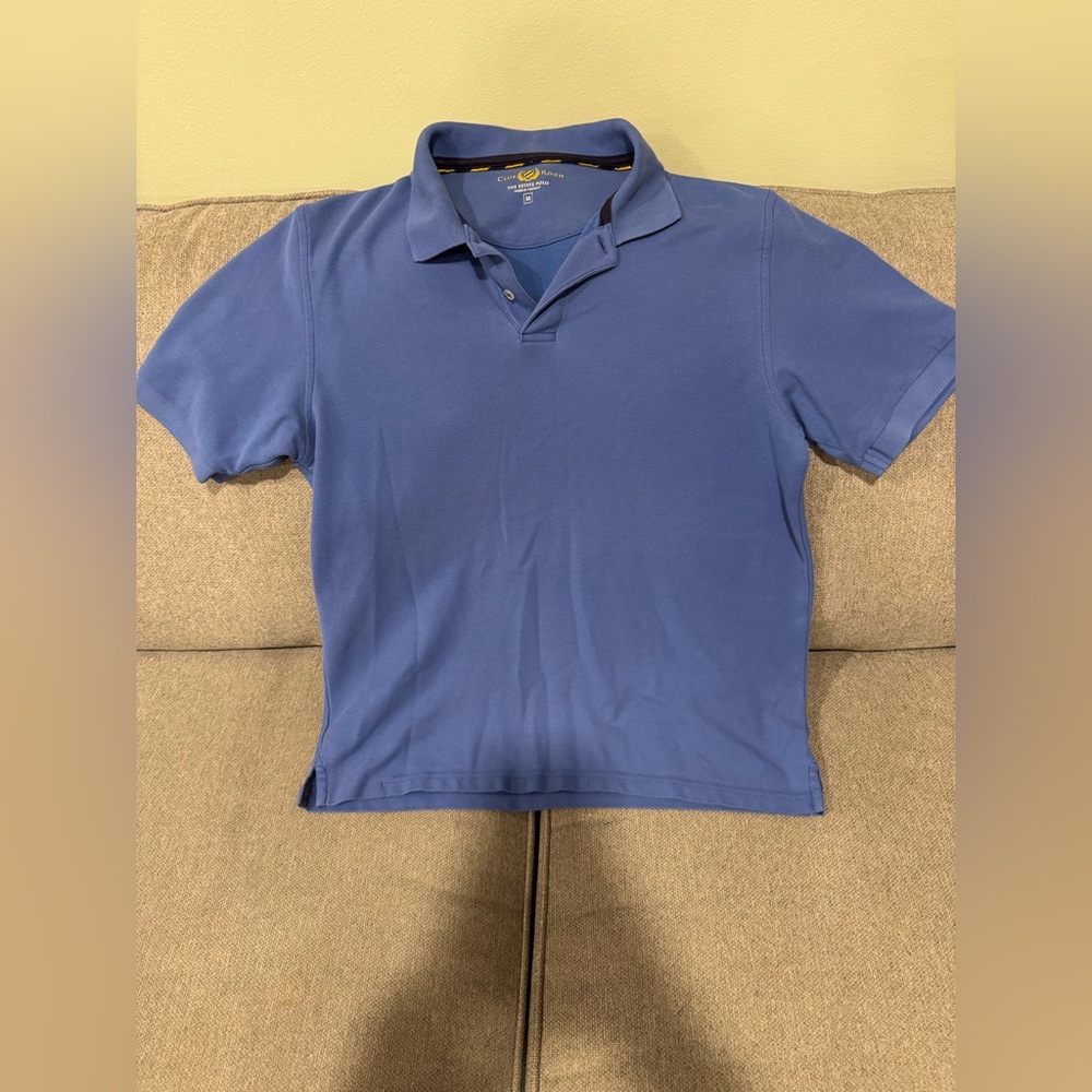 Men’s club room polo size M
